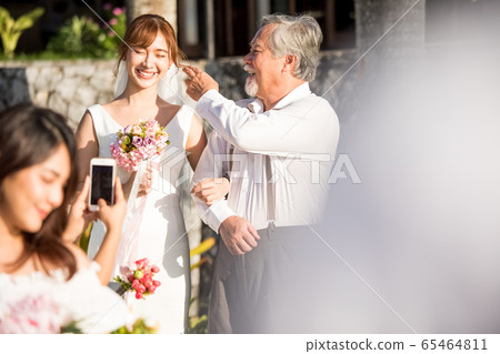 Romantic resort wedding 65464811