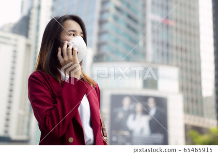 Asian girl use a protection mask 65465915