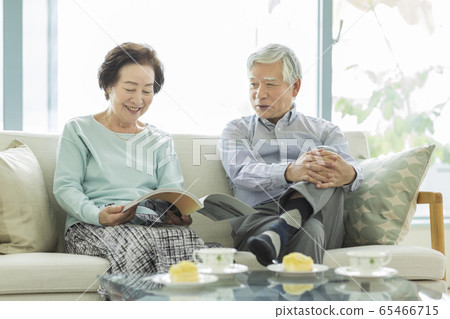 年長夫婦 65466715