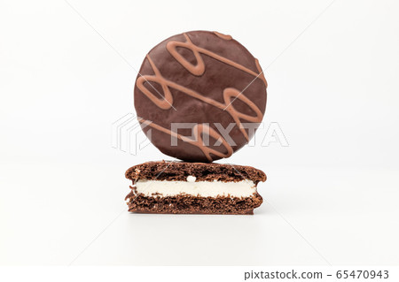 Chocolate cream sandwich Chocolate cream sandwich 65470943