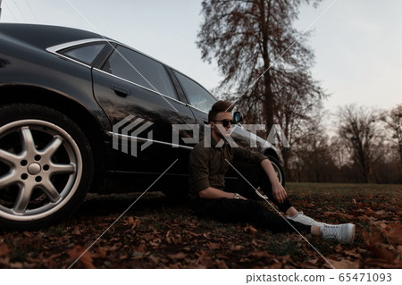 Young successful handsome man hipster Young successful handsome man hipster 65471093