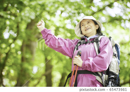 Senior woman Aozora trekking health 65473981