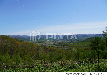 Yotei in spring as seen from the Caldera Observatory 65474152
