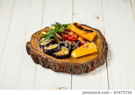 Grilled vegetables and mushroom on wooden board 65475756
