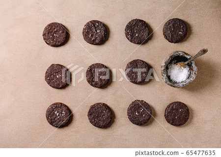 Dark chocolate salted cookies Dark chocolate salted cookies 65477635