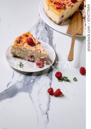 Raspberry baked cheesecake Raspberry baked cheesecake 65477664