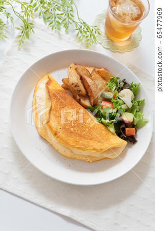Souffle omelet in fashion in Korea Souffle omelet in fashion in Korea 65477969