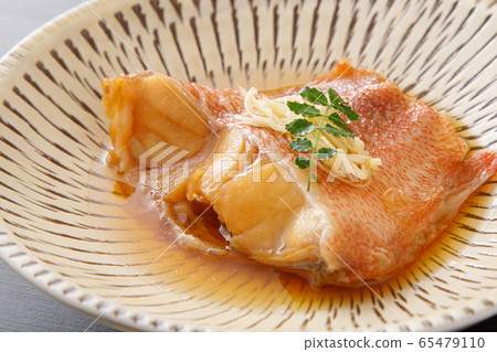Boiled red fish 65479110