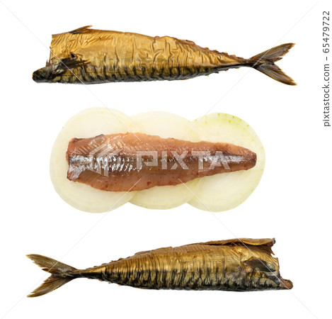 Anchovy with onion rings and smoke mackerel Anchovy with onion rings and smoke mackerel 65479722