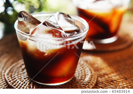 iced coffee iced coffee 65483914