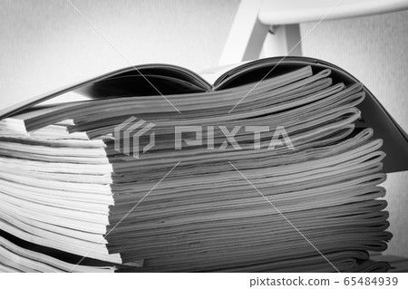 Magazines loaded in chairs Publications Loading 65484939