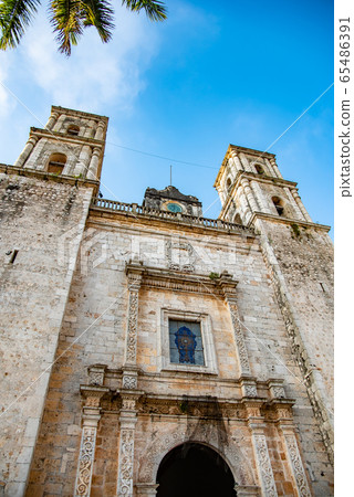 墨西哥索卡洛聖塞瓦西奧教堂的巴利亞多利德教堂 65486391