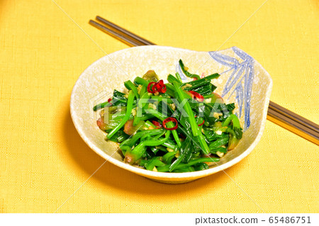 菠菜韓式namul形象 菠菜韓式namul形象 65486751