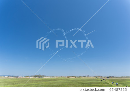 Blue sky and blue impulse Matsushima base 65487233