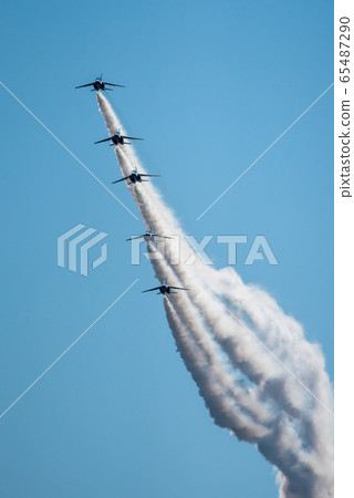 Blue sky and blue impulse Matsushima base Blue sky and blue impulse Matsushima base 65487290