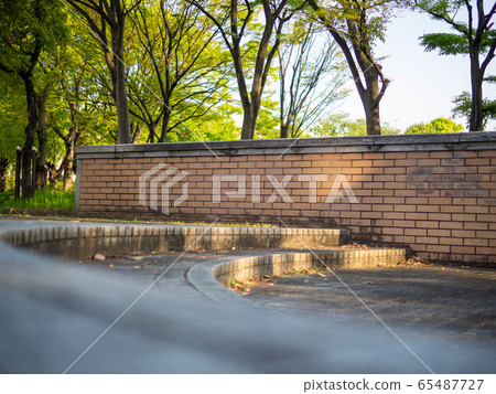 Kema Sakuranomiya Park Red Brick 65487727