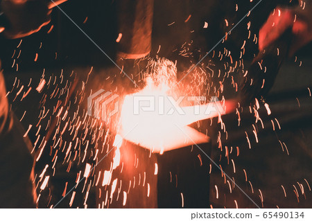 Iron exercise 65490134