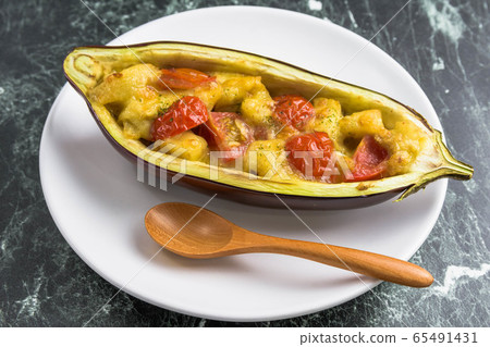 Baked eggplant with cheese Baked eggplant with cheese 65491431