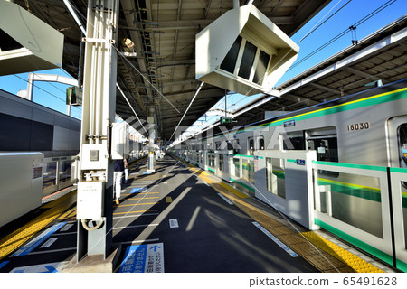 千代田線代代木上原站台小田急線 千代田線代代木上原站台小田急線 65491628