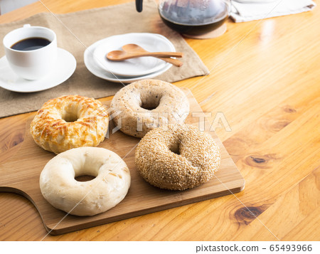 bagel bagel 65493966
