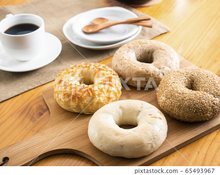 bagel bagel 65493967