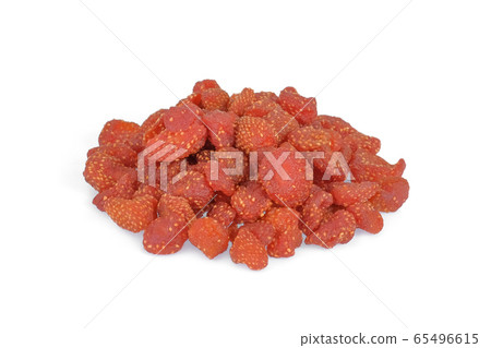dried strawberries isolated on white background dried strawberries isolated on white background 65496615