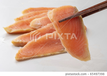 Ruibe of salmon 65497398