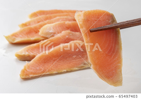 Ruibe of salmon 65497403