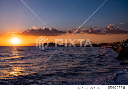 (神奈川縣)湘南海岸,江之島,富士山夜景 (神奈川縣)湘南海岸,江之島,富士山夜景 65499556