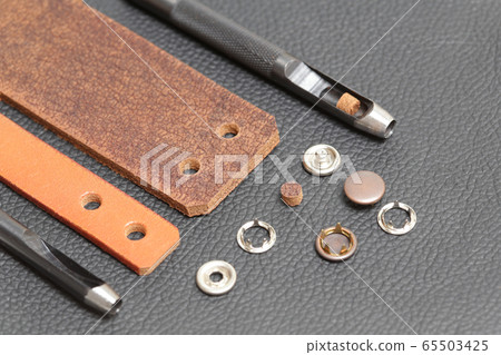 Leather craftsman image 65503425