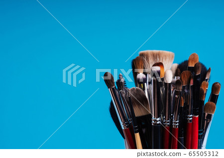close-up makeup brush set for coloring eyes close-up makeup brush set for coloring eyes 65505312