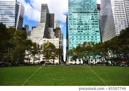 Park / Bryant Park / Manhattan / New York / USA Park / Bryant Park / Manhattan / New York / USA 65507746