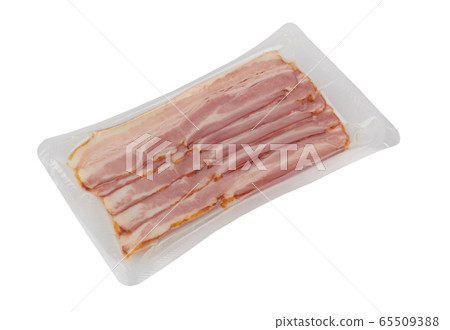 sealed brisket slices 65509388