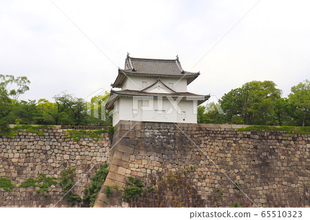 Osaka Castle / Ichibanbuchi 65510323