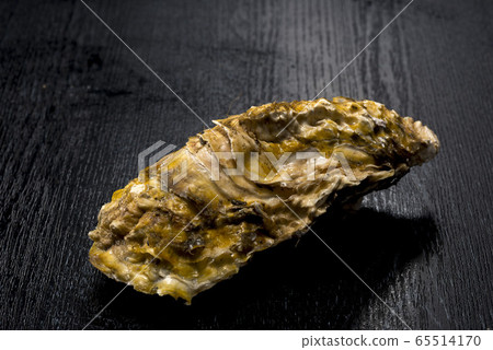 新鮮美味的牡蠣 65514170