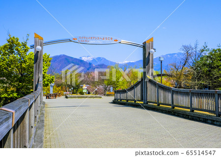 Highway oasis Highway oasis 65514547