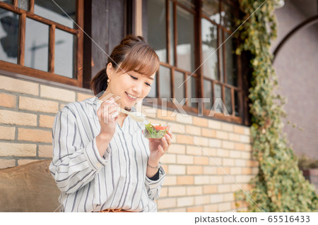  休閒商務員工 65516433