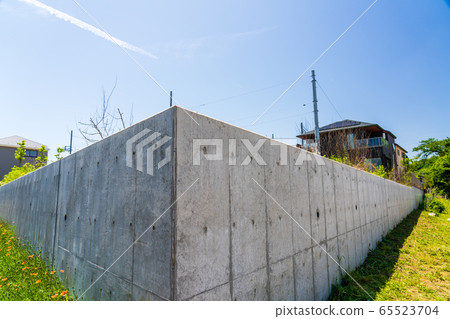 Construction site for condominium housing Construction site for condominium housing 65523704