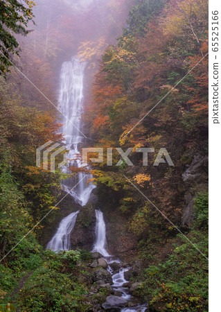 (Nagano) Former Hida Kaido / Jizokan Karasawa Falls 65525166