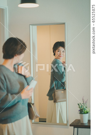 female, lady, woman 65525875