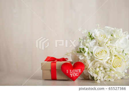 Valentine's Day Concept Gift box, heart and white flower Valentine's Day Concept Gift box, heart and white flower 65527366