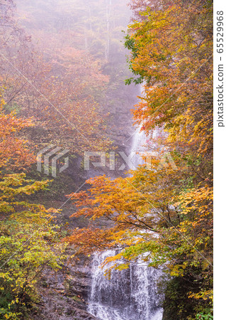 (Nagano) Former Hida Kaido / Jizokan Karasawa Falls 65529968