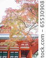 Temple and autumn leaves 65530908