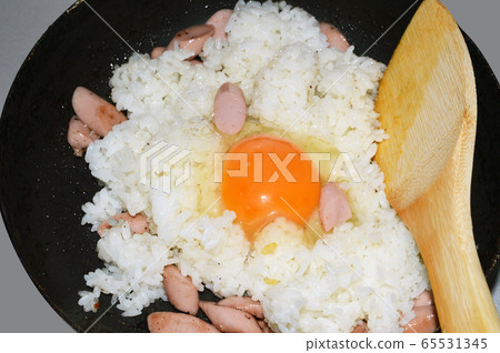 炒飯生雞蛋 65531345