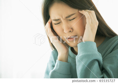 少婦頭痛發燒病壞痛人材料 65535727