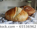 fresh loaf of homemade bread, food closeup 65536962