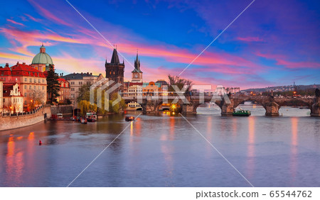 Prague at sunset 65544762