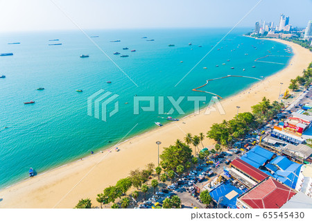 Beautiful tropical beach sea ocean bay and architecture building in Pattaya city Thailand Beautiful tropical beach sea ocean bay and architecture building in Pattaya city Thailand 65545430