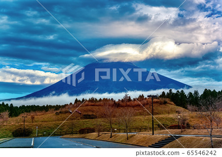 Fuji (November umbrella cloud) Fuji (November umbrella cloud) 65546242
