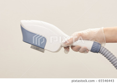 Laser elos medical device. Remove unwanted hair and asteriks. Cosmetology spa Laser elos medical device. Remove unwanted hair and asteriks. Cosmetology spa 65546443